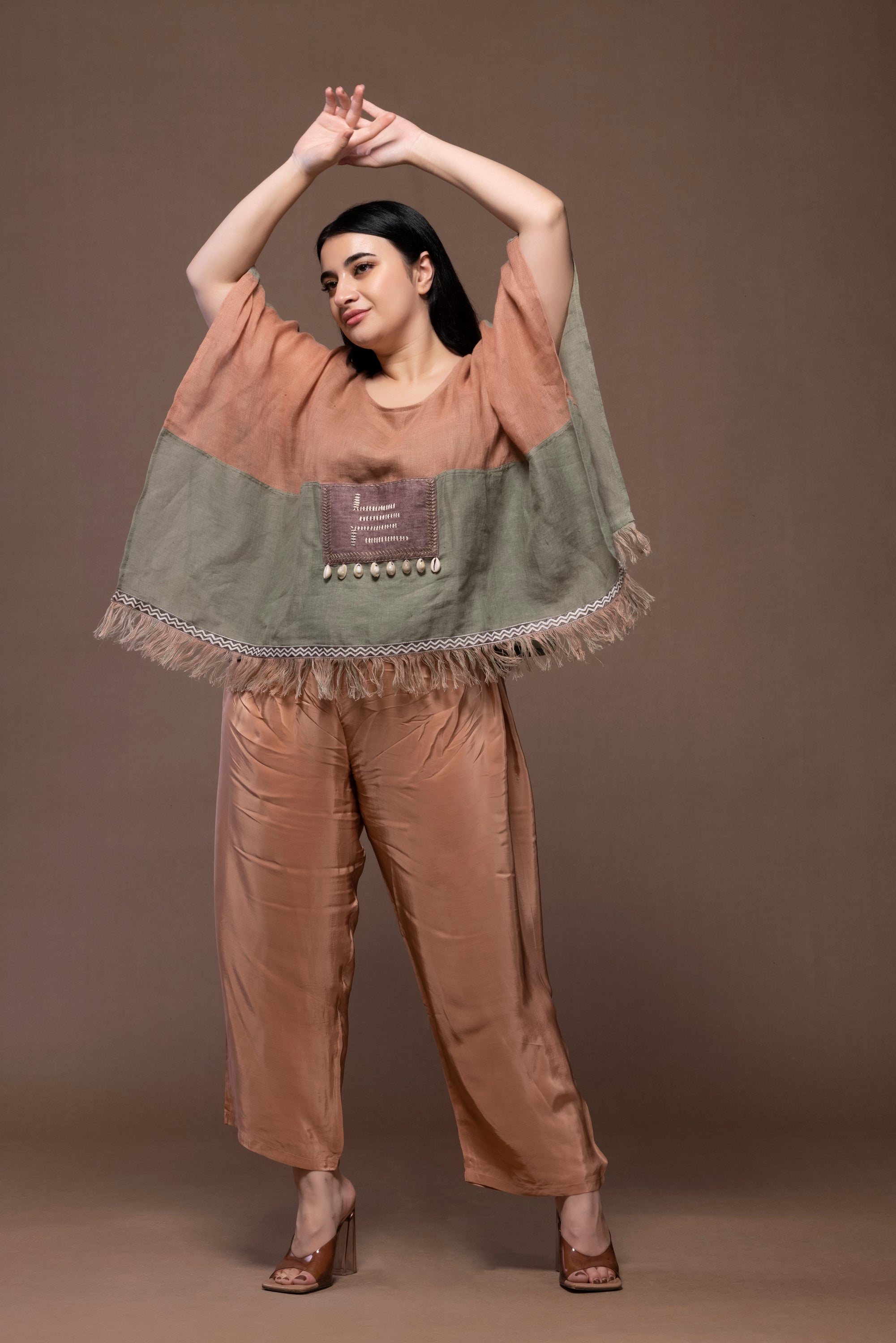 Sea Shell Embellished Multicolor Top – Handcrafted Linen Elegance | VIVIR