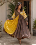 Jamdani Mandarin Collar Threadwork Kurta