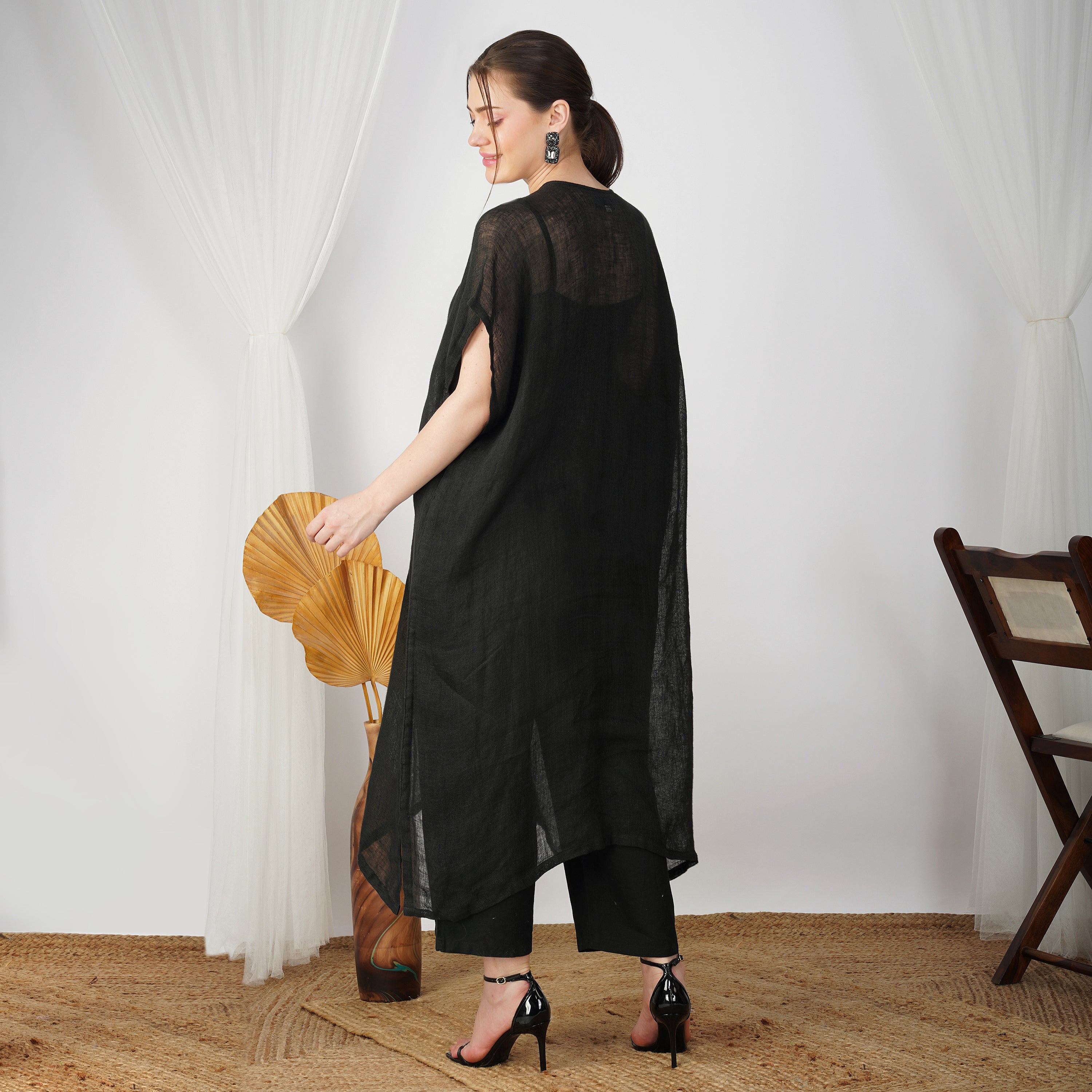 One Side Border Dress – Elegant Handcrafted Linen Fashion | VIVIR