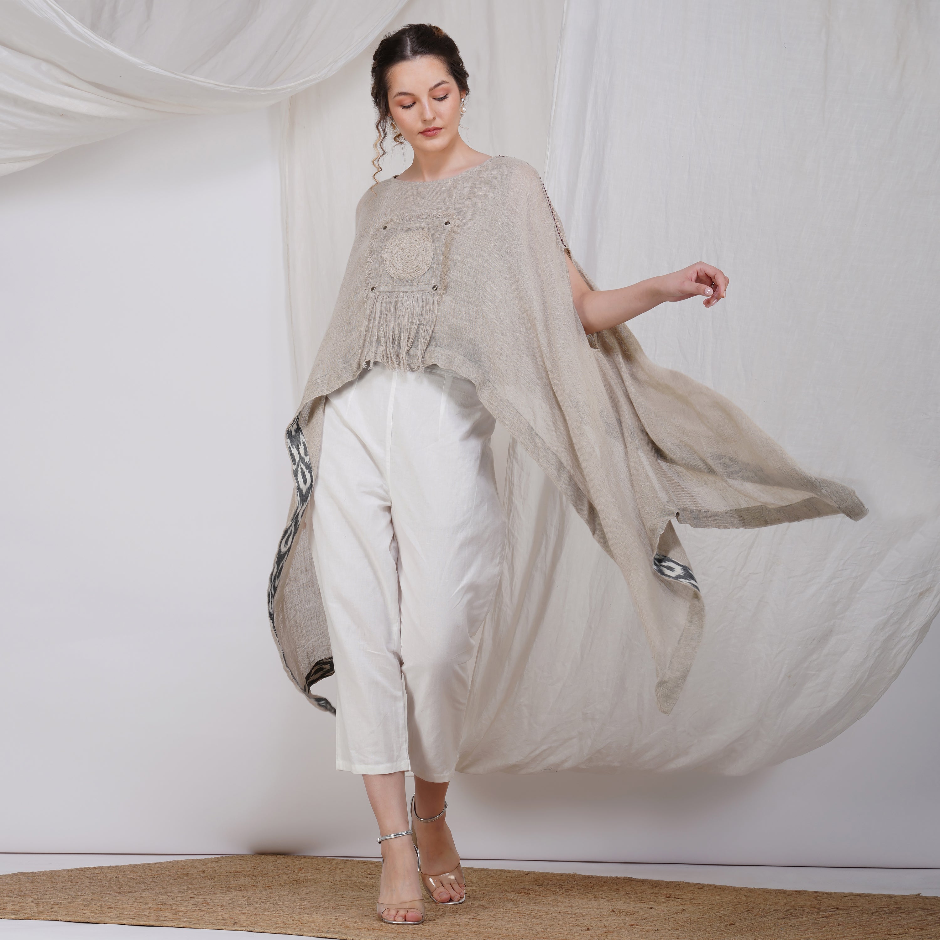 Long Sleeve Shrug – Elegant & Lightweight Linen Layer | VIVIR
