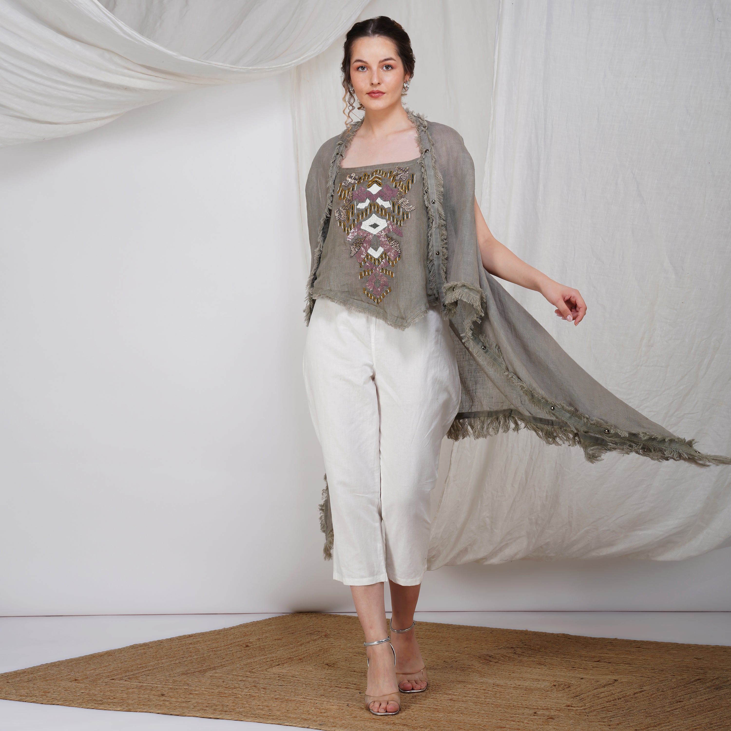 Fringed Shrug Set with Tube Inner – Stylish Handcrafted Linen | VIVIR