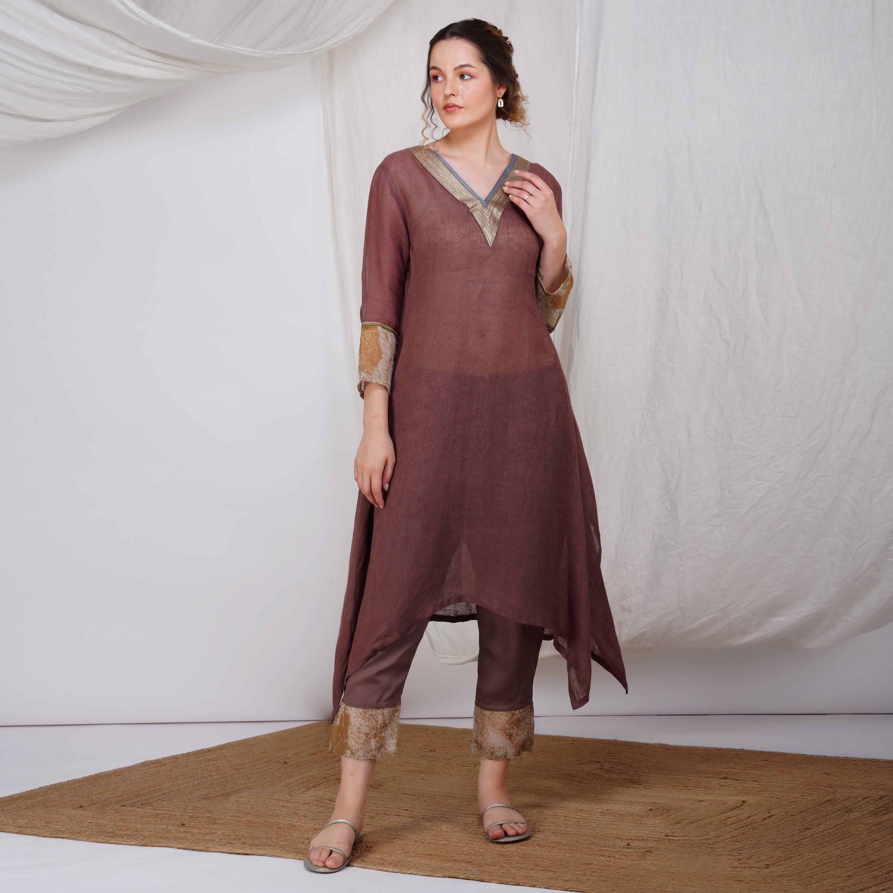 V-Neck Foil Tunic | Co-ord Set – Elegant Handcrafted Linen | VIVIR